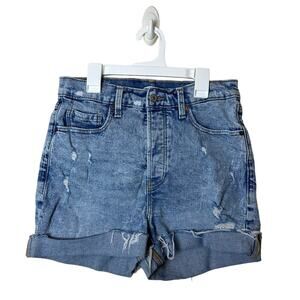 Old Navy Women’s Sky Hi Extra High Rise Distressed Light Wash Shorts Size 6